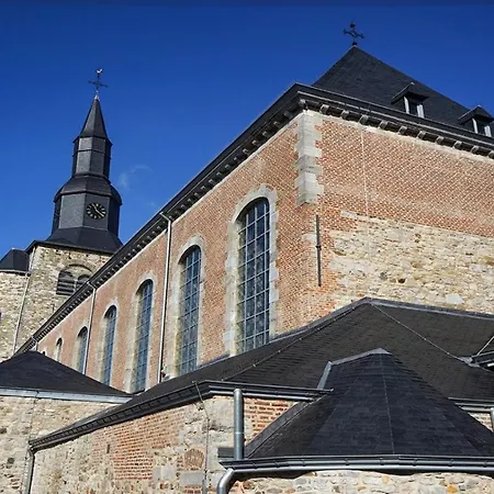 D'apothecarius Entre Namur Et Dinant Fosses-La-Ville