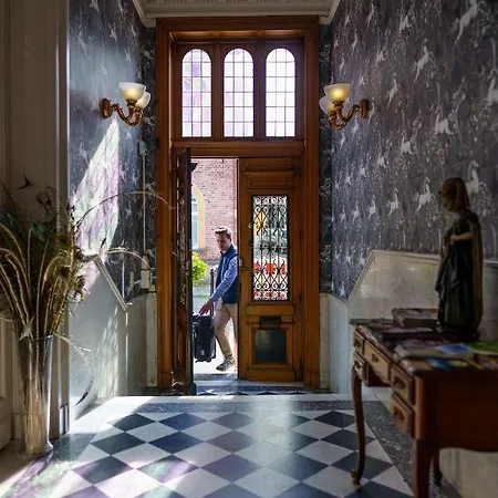 D'apothecarius Entre Namur Et Dinant