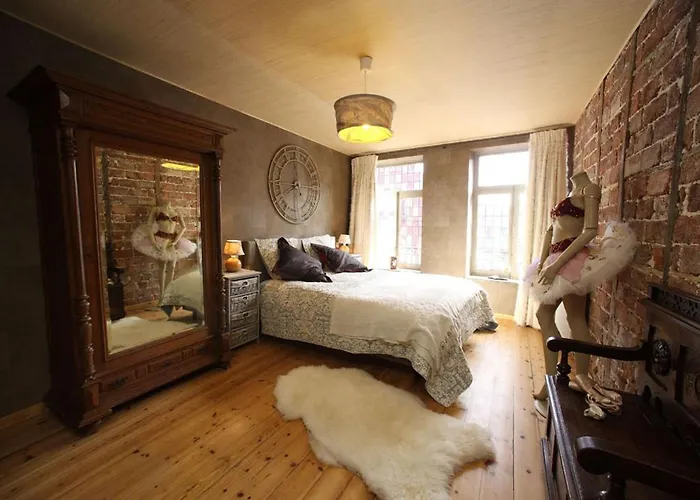 Holiday home Gites D'Apothecarius Entre Namur Et Dinant Fosses-La-Ville