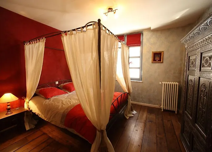 Holiday home Gites D'Apothecarius Entre Namur Et Dinant Fosses-La-Ville